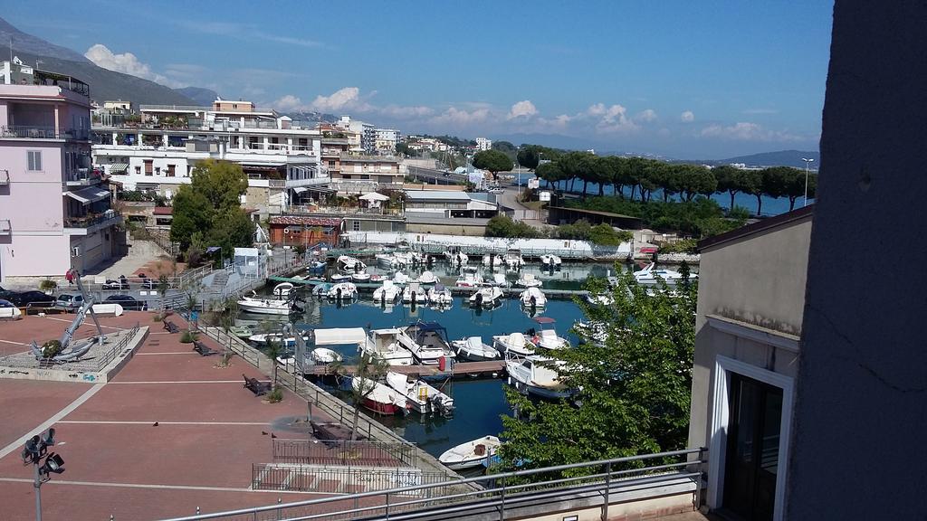 Casa Vacanze Torre Di Mola Formia Eksteriør billede