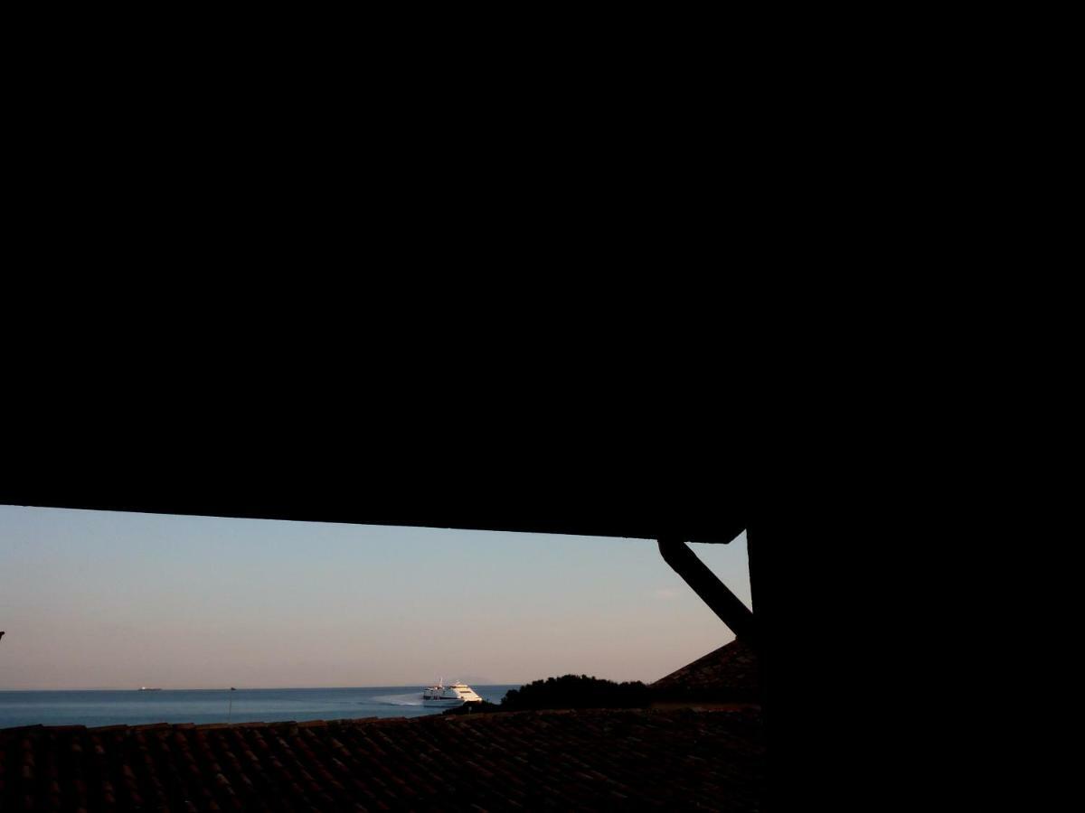 Casa Vacanze Torre Di Mola Formia Eksteriør billede